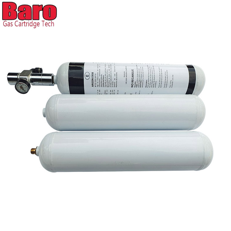 Jaká je role kazet CO2 při hasičských hasičkách?